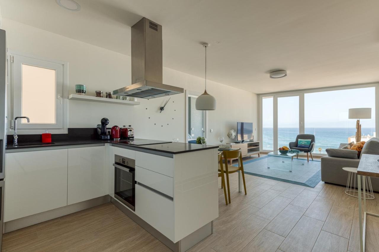 Elegant Living With Great Views Of Las Canteras Beach Las Palmas Buitenkant foto